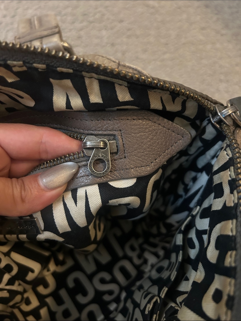 Marc Jacobs Taupe Brown Leather Shoulder Bag with Front Pockets - Picture 9 of 13